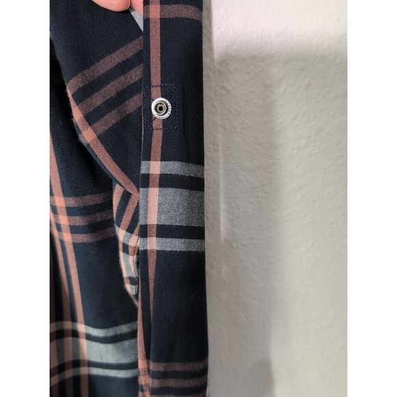 Sanctuary Boyfriend Plaid Snap Button Shirt Size 8 Roll Tab - Picture 5 of 7